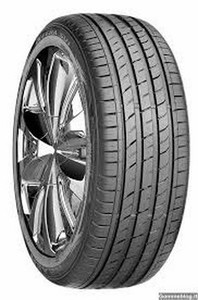 Nexen 225/40R18 N"FERA SU1 92YXL